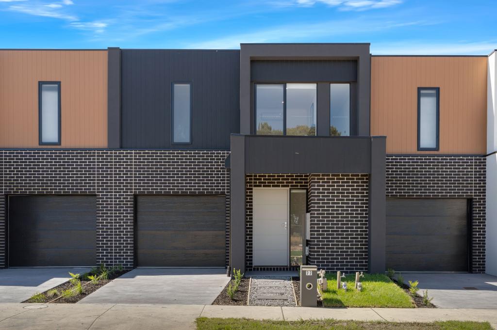 77 Dryland Bvd, Mickleham, VIC 3064