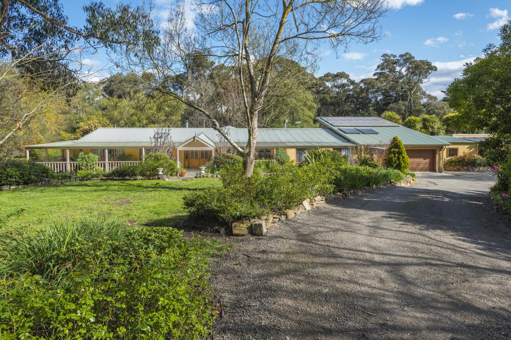 5 Montague St, Macedon, VIC 3440