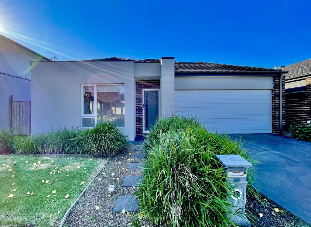 67 Villager St, Cranbourne East, VIC 3977