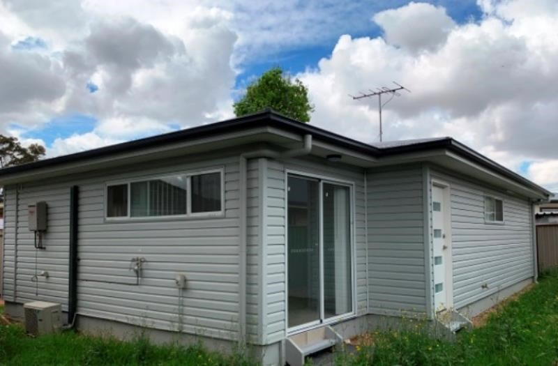 18A SHAMROCK ST, SMITHFIELD, NSW 2164