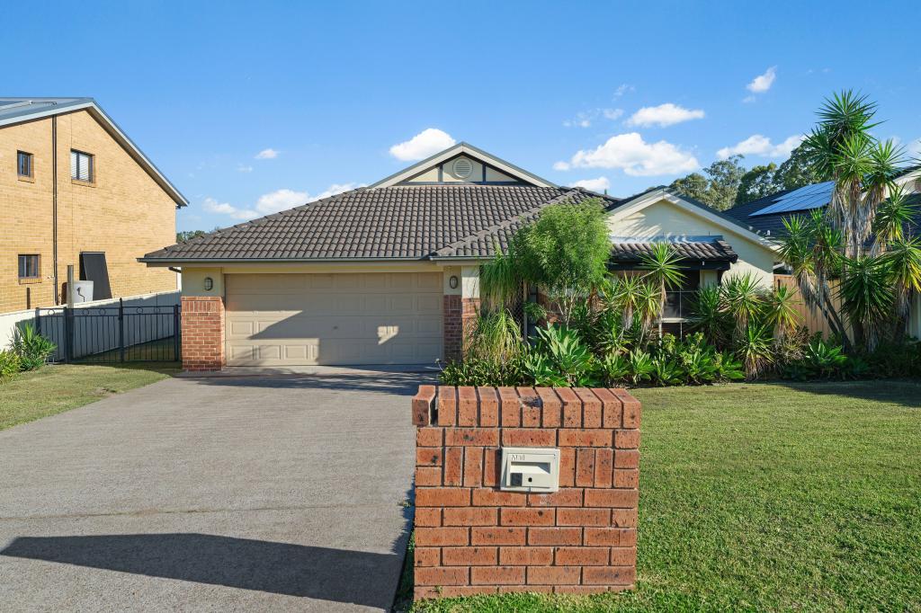 8 LAKE VIEW CRES, RAYMOND TERRACE, NSW 2324