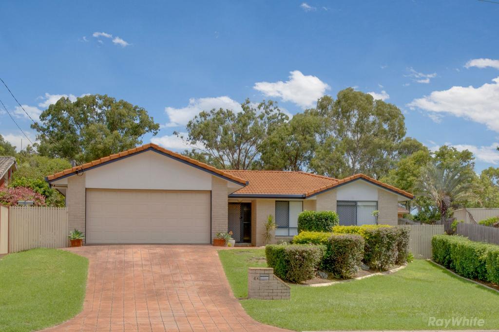 4a Carinya Dr, Clinton, QLD 4680