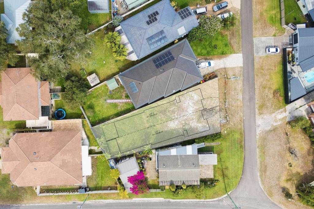 18 SHEARMAN AVE, LEMON TREE PASSAGE, NSW 2319