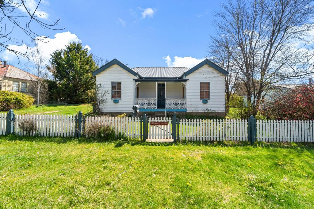 35 York St, Adaminaby, NSW 2629