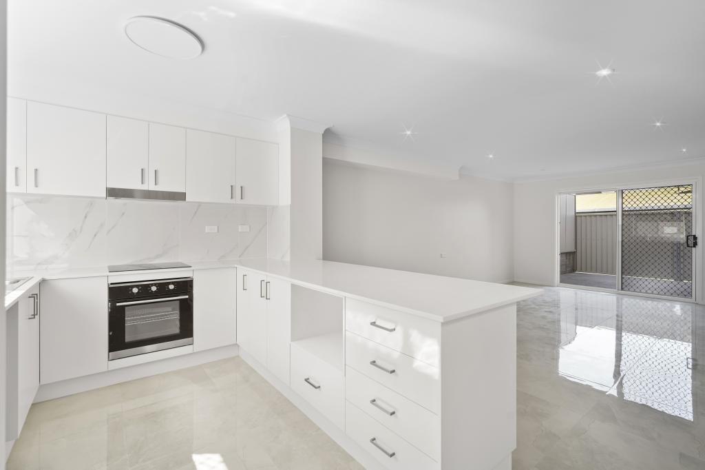 1-8/262 REDBANK PLAINS RD, BELLBIRD PARK, QLD 4300