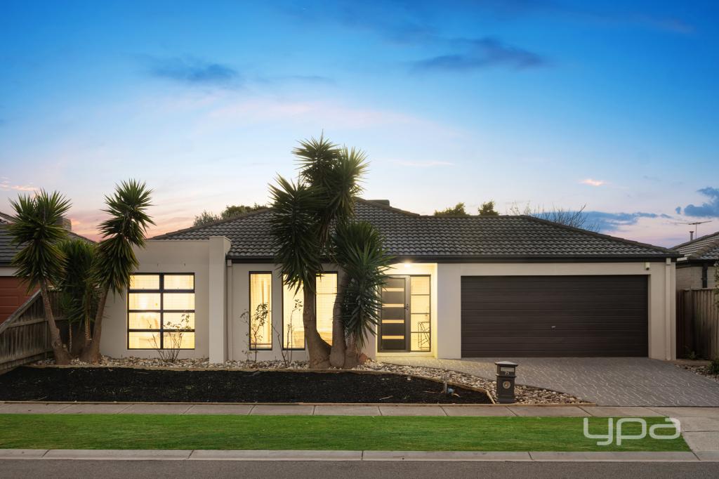 71 Ladybird Cres, Point Cook, VIC 3030