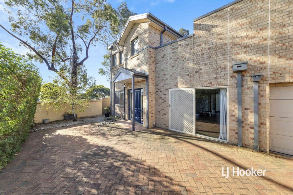 1/2 LAKESIDE DR, SANCTUARY LAKES, VIC 3030