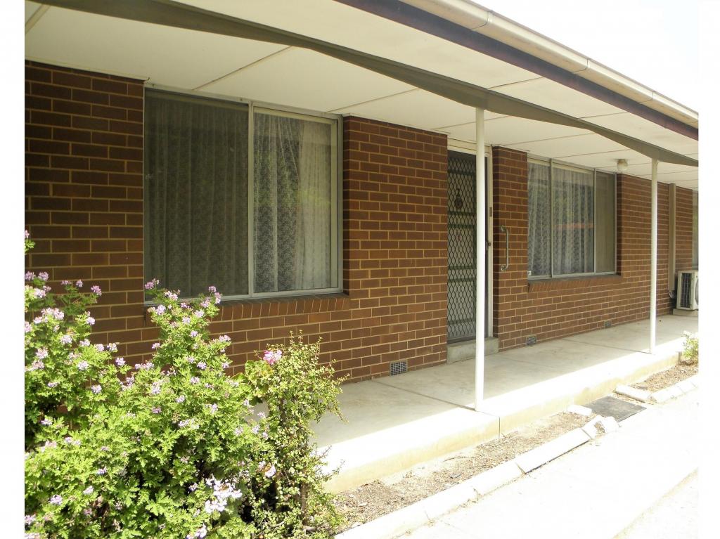 2/10 Wantirna Rd, Ringwood, VIC 3134