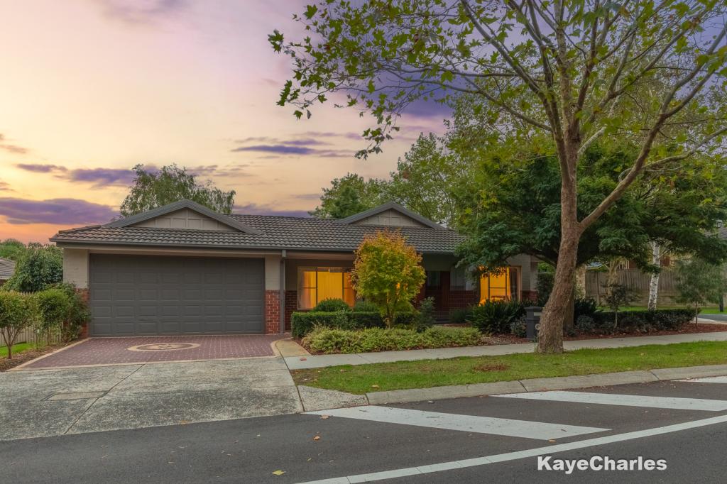 67 Fieldstone Bvd, Beaconsfield, VIC 3807
