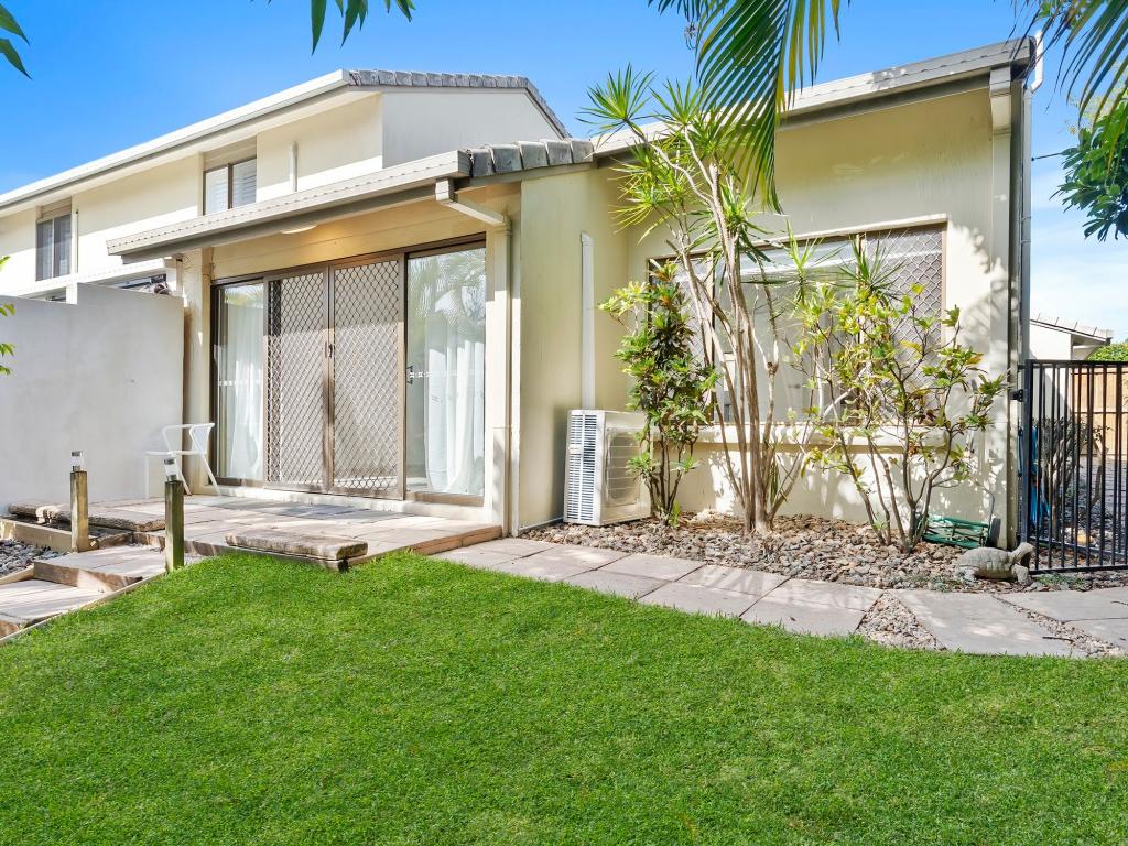 2/16 Hilton Tce, Tewantin, QLD 4565