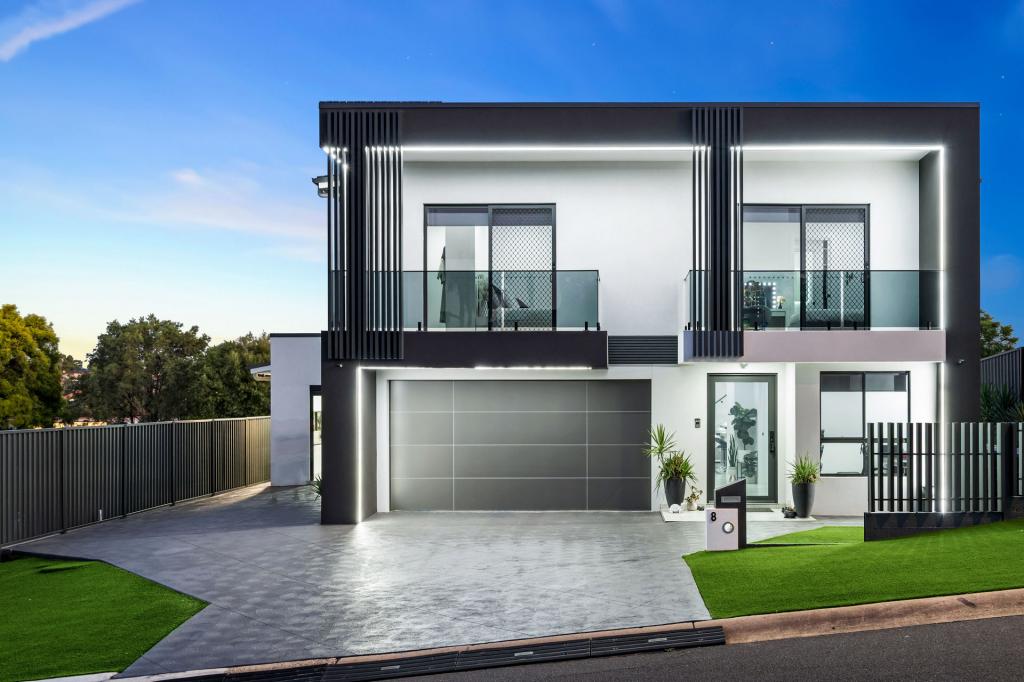 8 Figtree Cres, Glen Alpine, NSW 2560