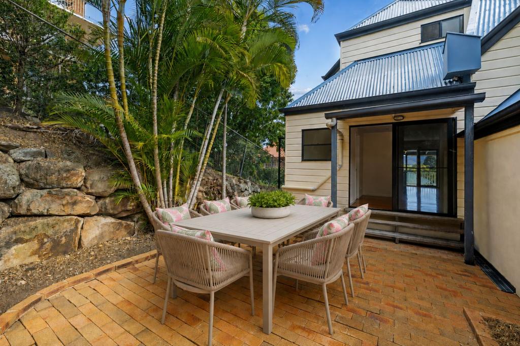 2/16 Glassey St, Red Hill, QLD 4059