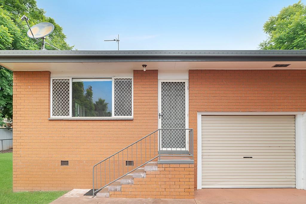 2/22 Claret St, Wilsonton Heights, QLD 4350