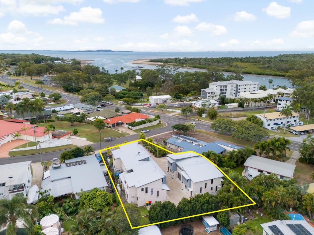 5/3 CREST AVE, BOYNE ISLAND, QLD 4680