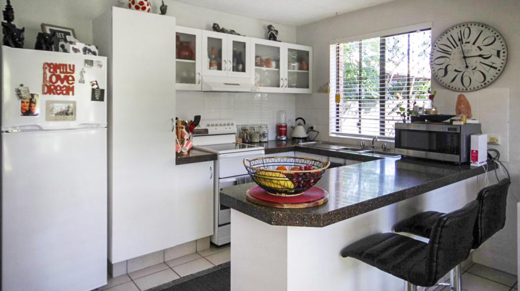 2/88 Amarina Ave, Mooloolaba, QLD 4557