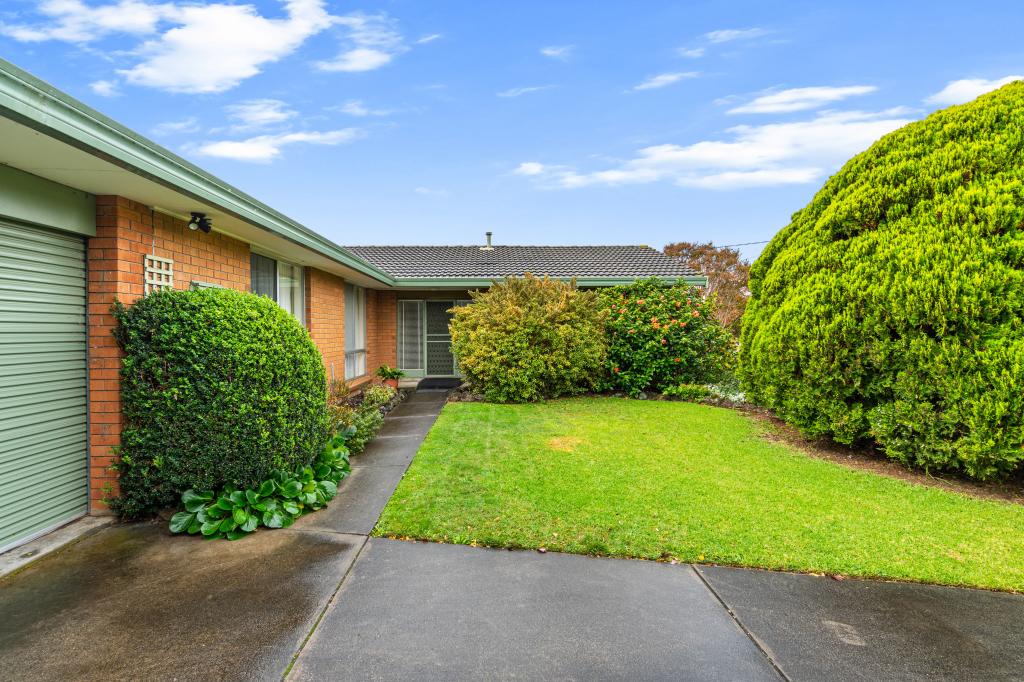 37 Hutchison St, Sale, VIC 3850