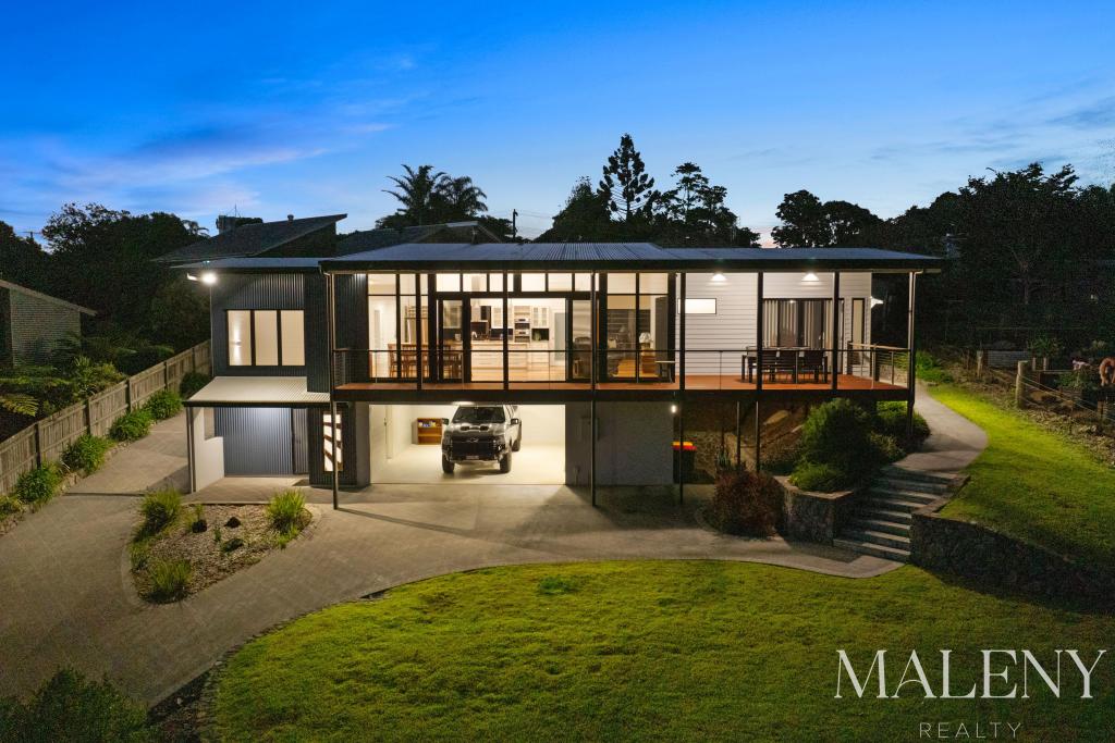 8 FAIRVIEW CT, MALENY, QLD 4552