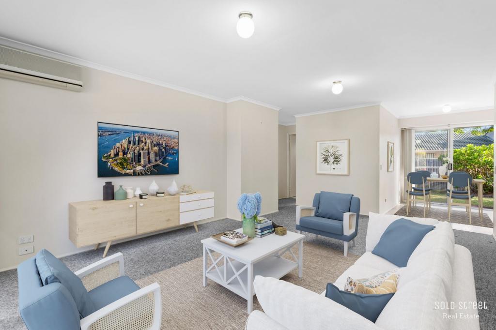 8 Crows Ash Ct, Oxenford, QLD 4210