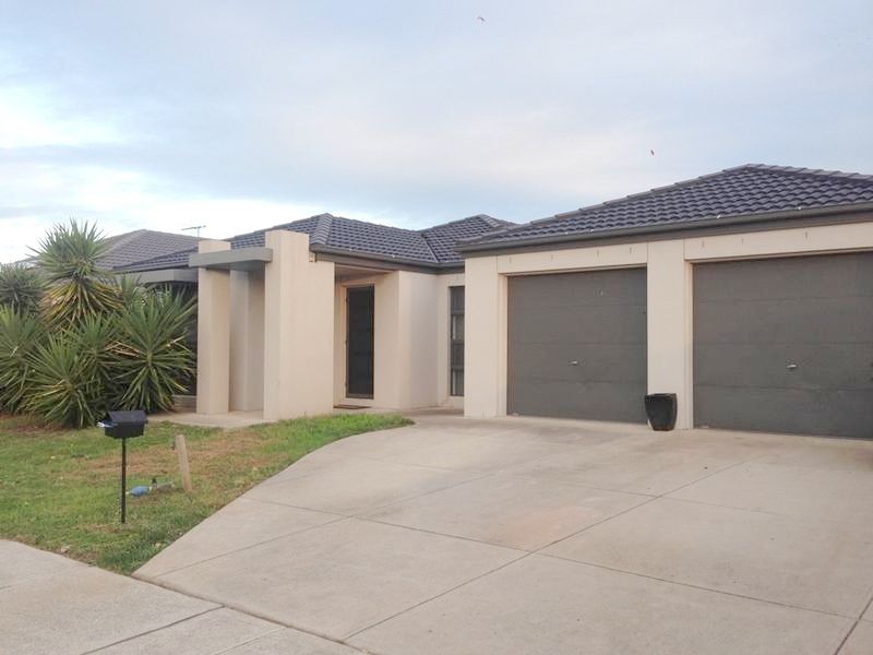 36 HALLADALE AVE, WYNDHAM VALE, VIC 3024