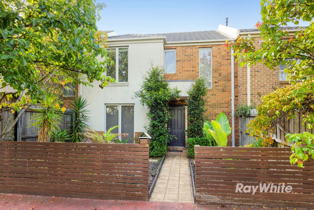 14 MULSANNE LANE, BENTLEIGH EAST, VIC 3165