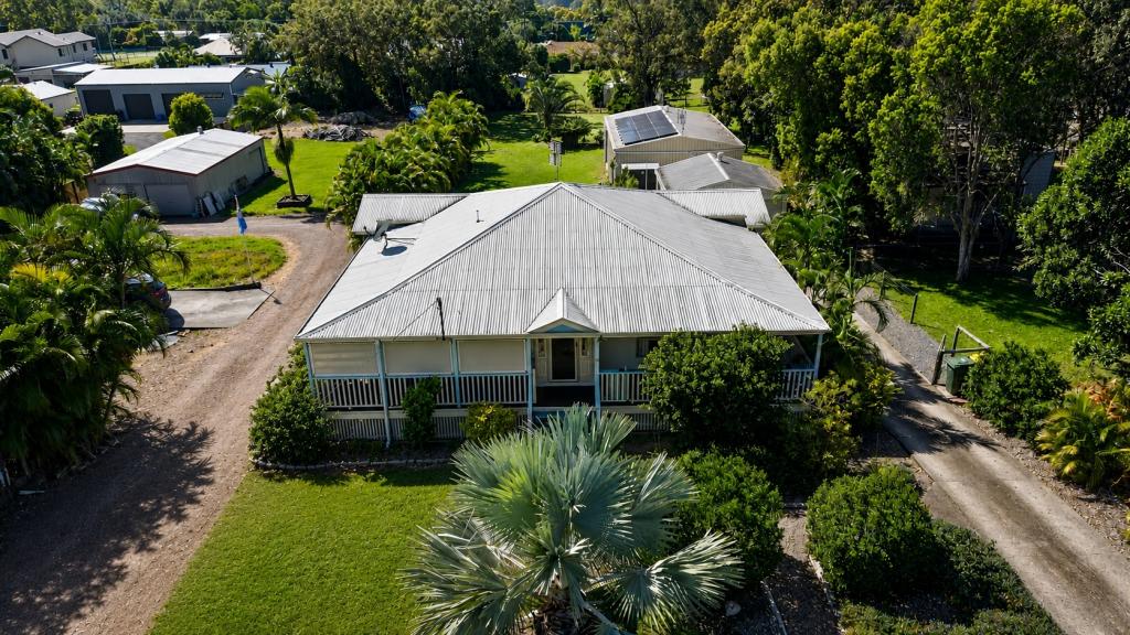 18 Blue Water Rd, Booral, QLD 4655