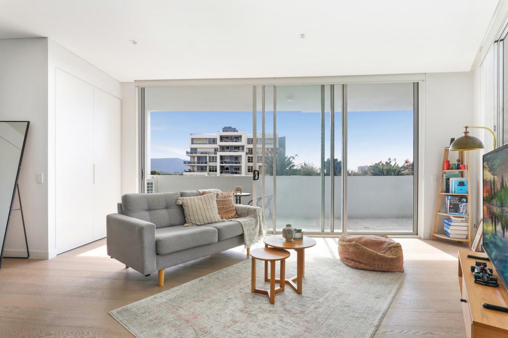 304/26 Young St, Wollongong, NSW 2500