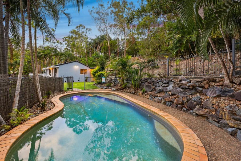 9 Design Pl, Highland Park, QLD 4211