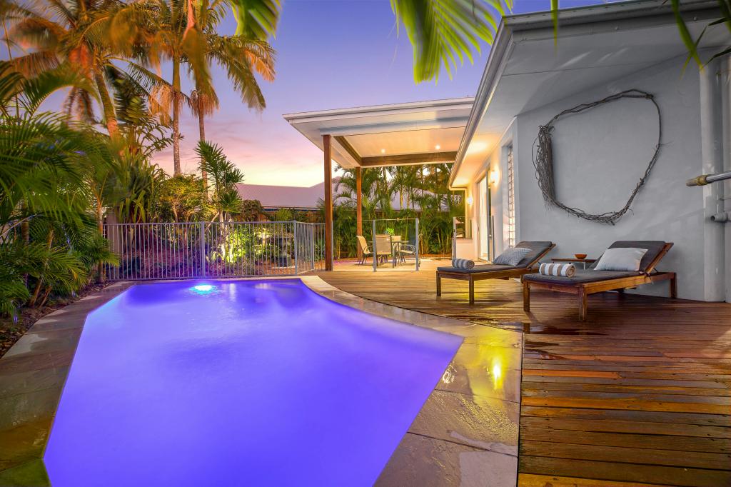 7 Mooloolah Dr, Minyama, QLD 4575