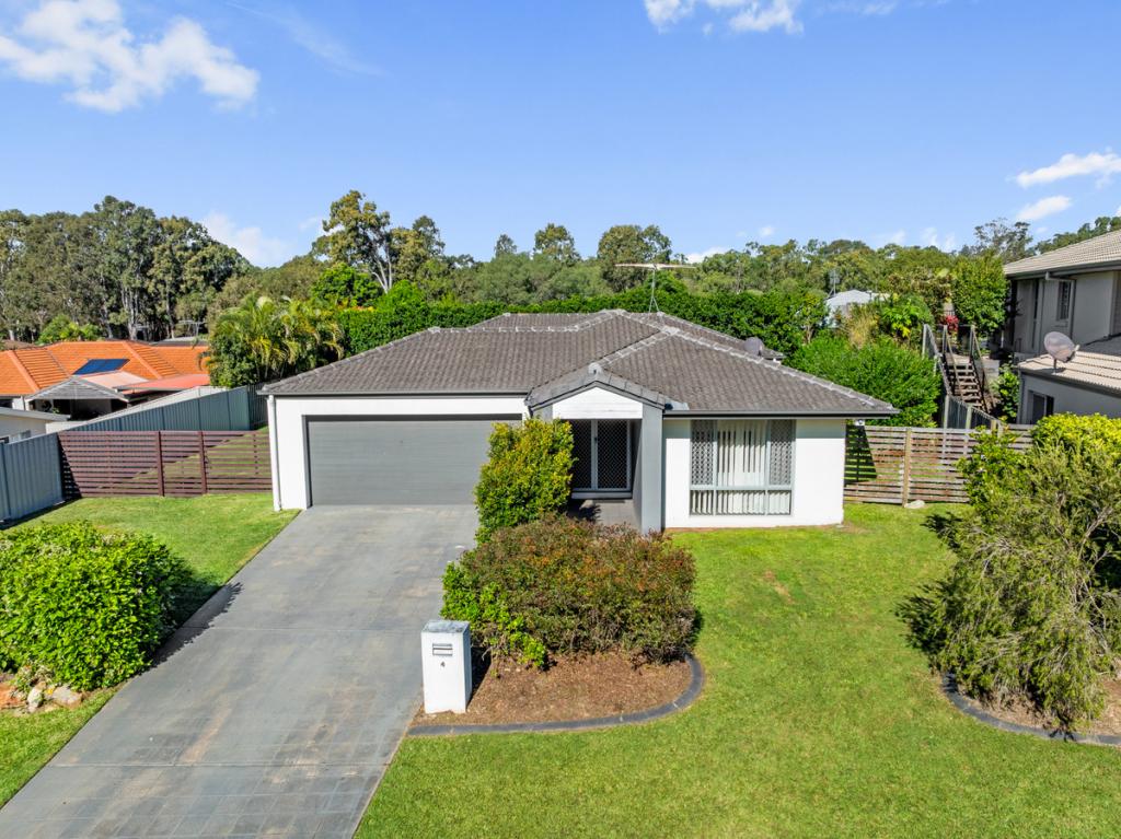 4 Aqua Cres, Redland Bay, QLD 4165