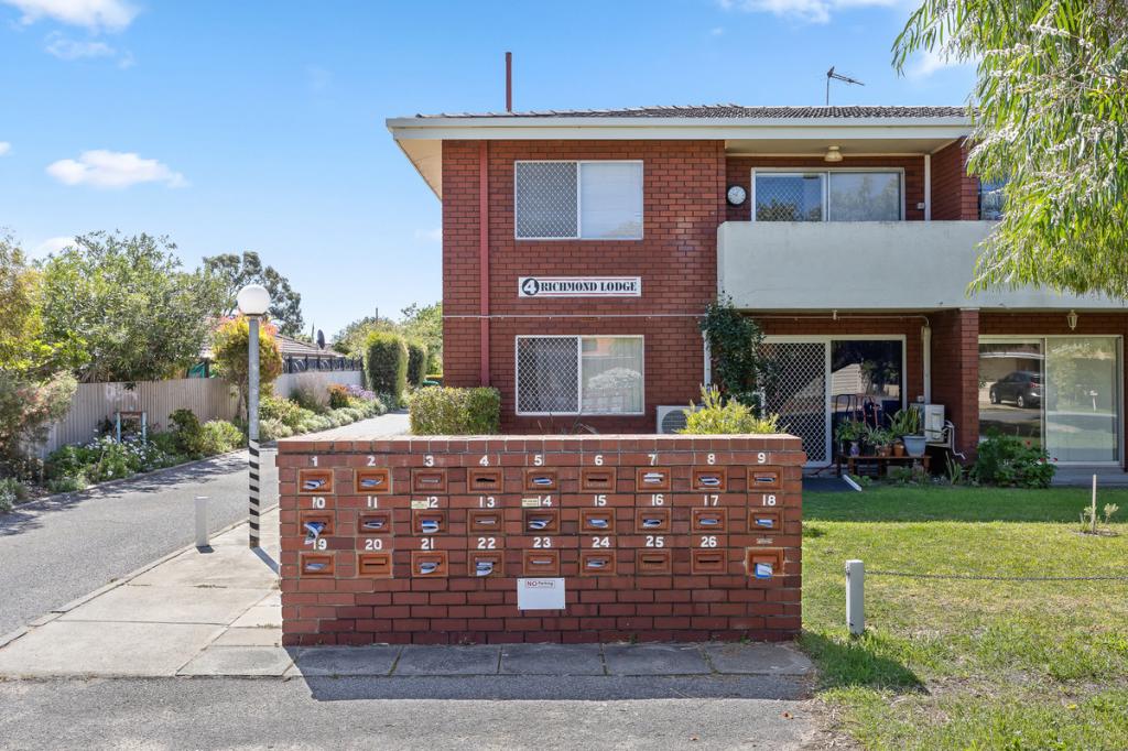 24/4 MINCHINSON ST, SHOALWATER, WA 6169