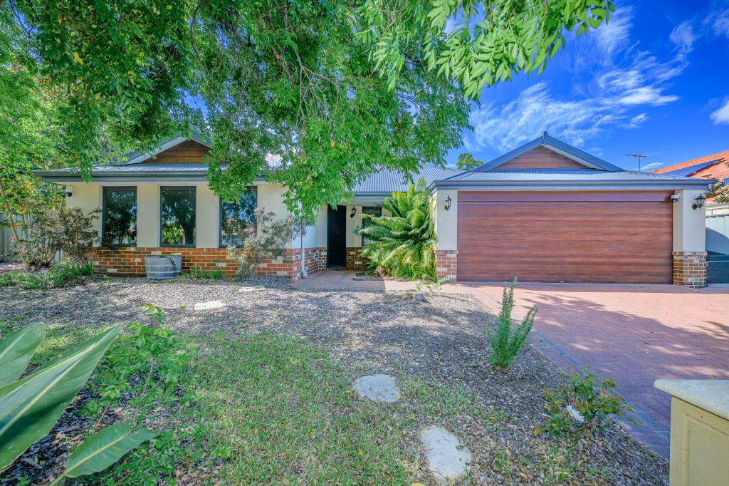 26 BENALLA CRES, BYFORD, WA 6122