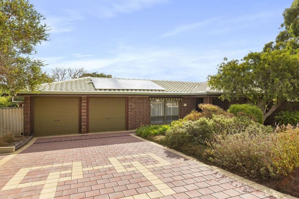 32 Dutchman Dr, Hallett Cove, SA 5158