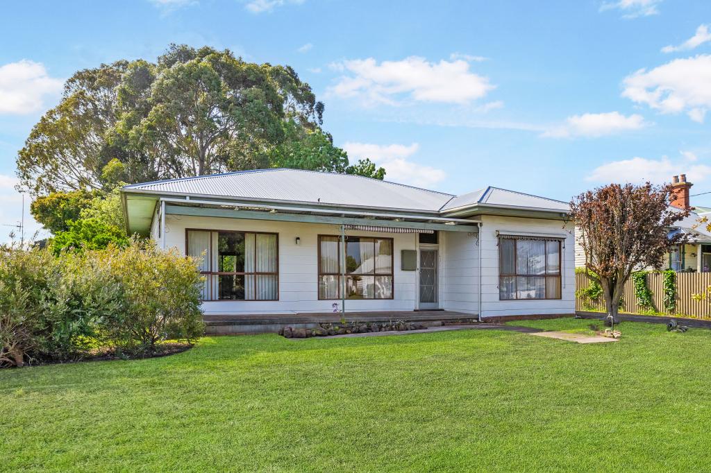 15 Hampden St, Terang, VIC 3264