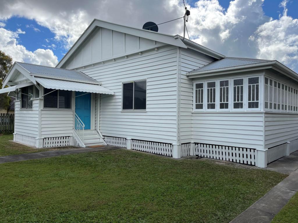 15 Howard St, Maryborough, QLD 4650
