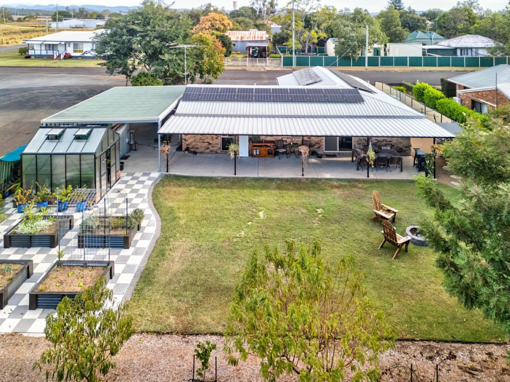 4 Burnham St, Forest Hill, QLD 4342