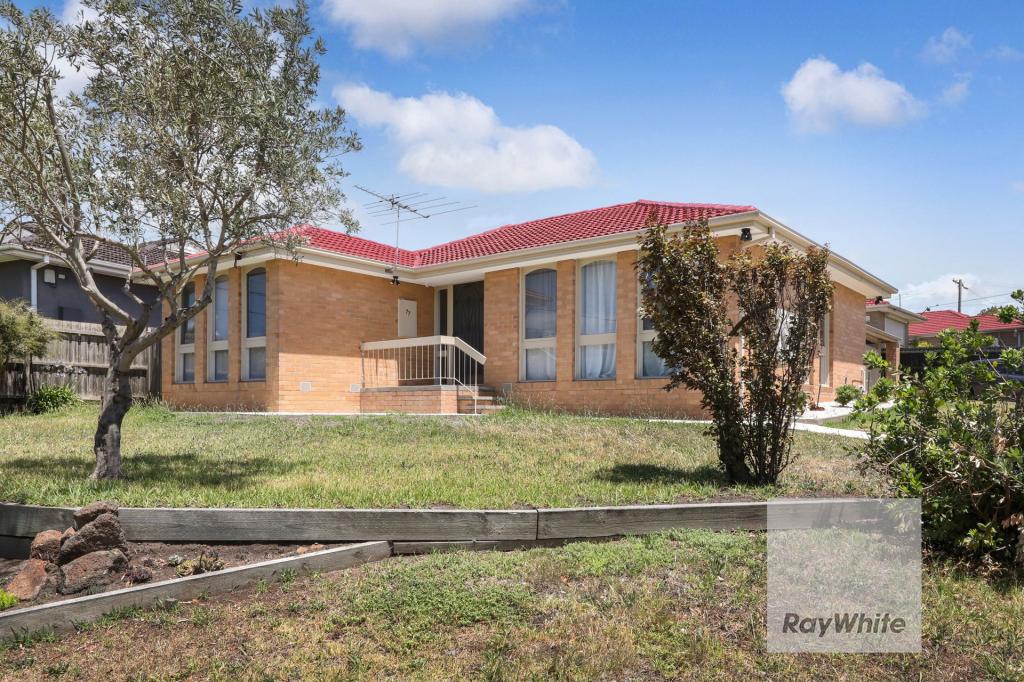 77 Wolverton Dr, Gladstone Park, VIC 3043