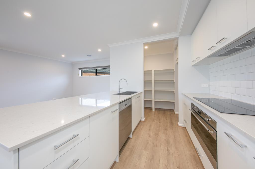 11 Molette Rd, Sunbury, VIC 3429