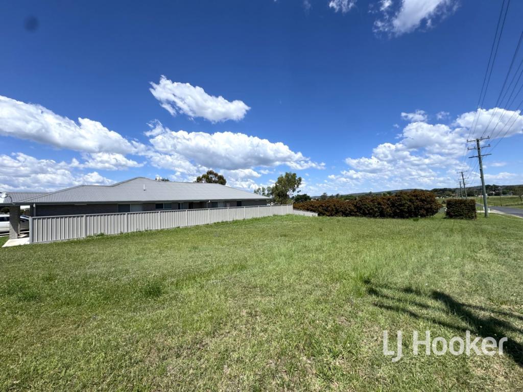 1 BROWNLEIGH VALE DR, INVERELL, NSW 2360
