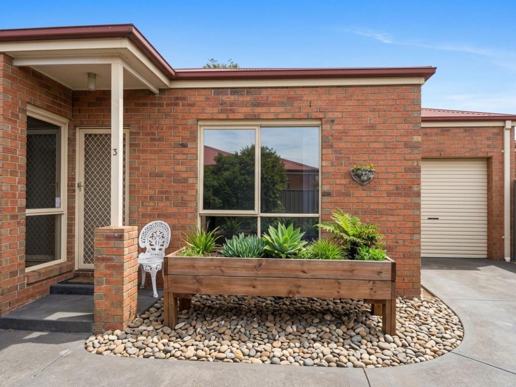 3/4 Rawlinson St, Croydon, VIC 3136