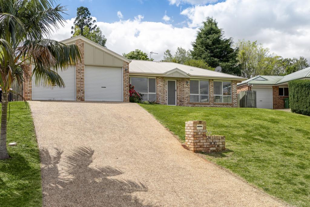 17 CATALINA DR, WILSONTON, QLD 4350