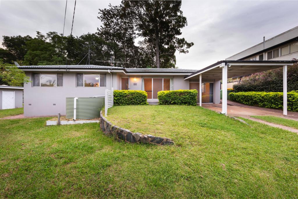 23 Barrymount Cres, Mount Lofty, QLD 4350