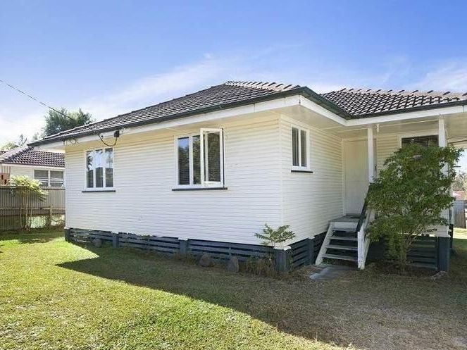 7 Meyrick St, Cannon Hill, QLD 4170