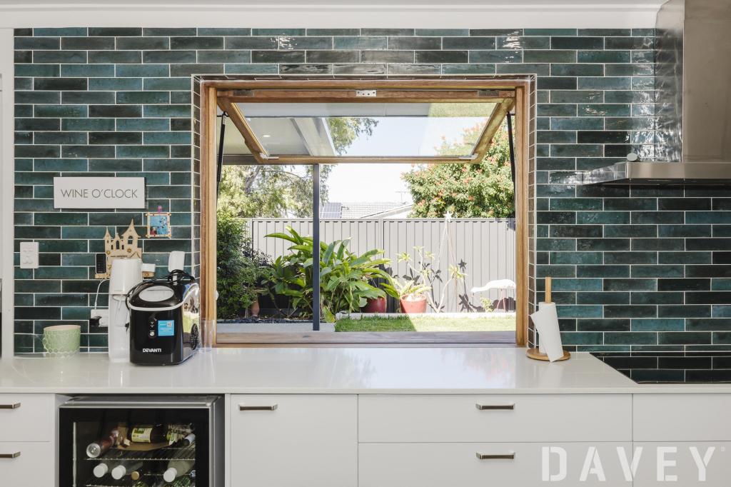 67 Fairlane Dr, Carine, WA 6020