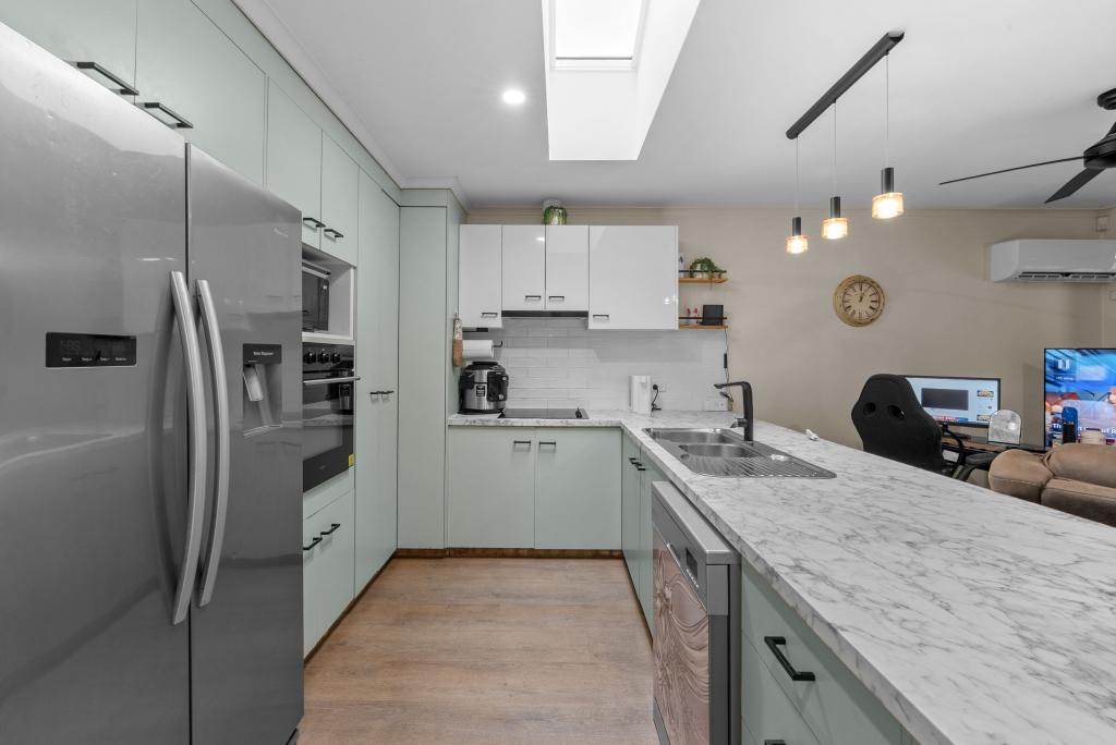 93 River Oak Dr, Helensvale, QLD 4212