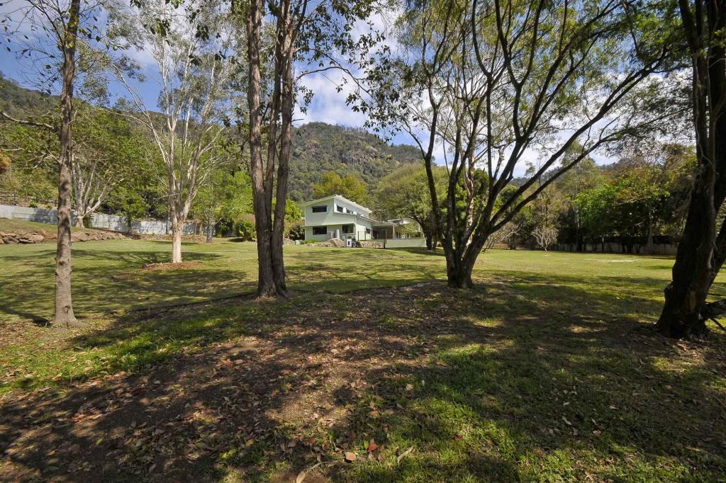 421 Petsch Creek Rd, Tallebudgera Valley, QLD 4228