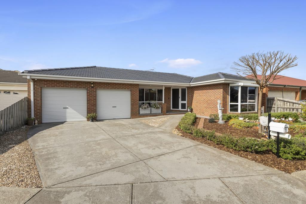 11 Hayes Ct, Lovely Banks, VIC 3213