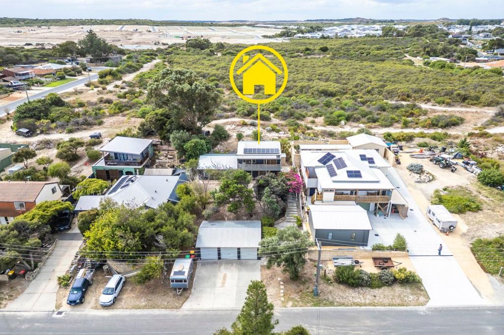 8 Theydon Gr, Two Rocks, WA 6037