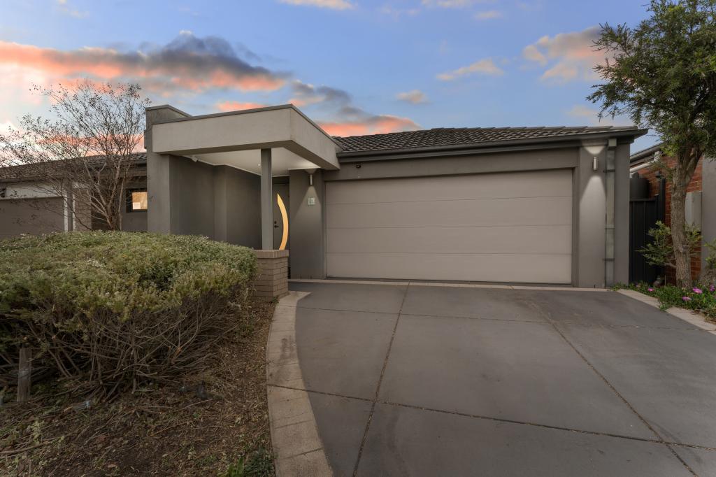 43 Edmondshaw Dr, Deer Park, VIC 3023