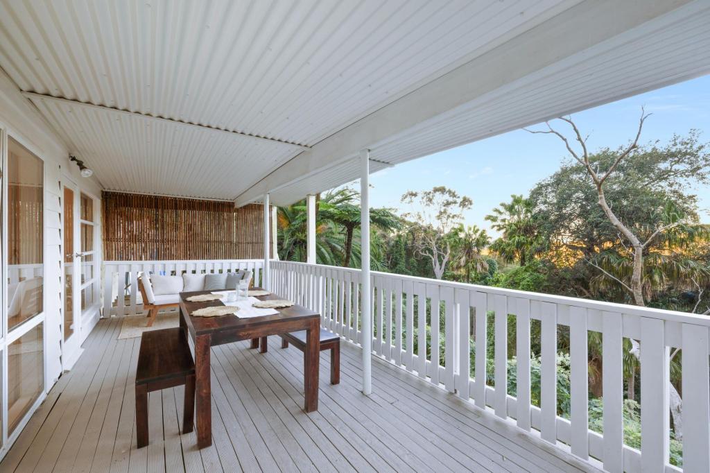 FLAT/53 CHISHOLM AVE, AVALON BEACH, NSW 2107