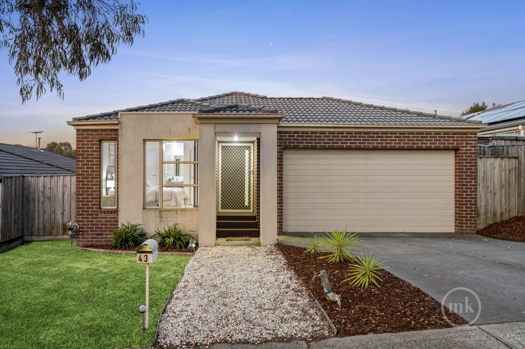 43 SENECIO DR, DOREEN, VIC 3754